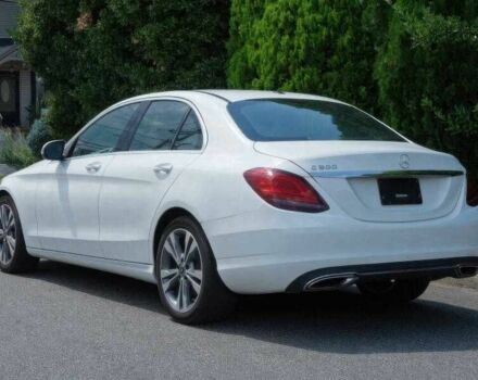 Белый Мерседес Ц-Класс, объемом двигателя 2 л и пробегом 87 тыс. км за 8000 $, фото 4 на Automoto.ua