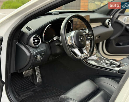 Білий Мерседес Ц-Клас, об'ємом двигуна 3.98 л та пробігом 91 тис. км за 51900 $, фото 9 на Automoto.ua