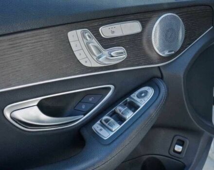 Белый Мерседес Ц-Класс, объемом двигателя 2 л и пробегом 87 тыс. км за 8000 $, фото 14 на Automoto.ua