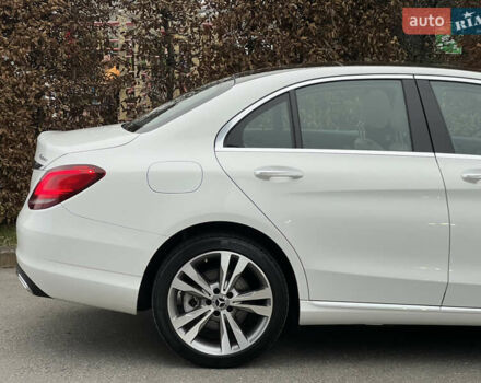 Белый Мерседес Ц-Класс, объемом двигателя 2 л и пробегом 97 тыс. км за 26999 $, фото 25 на Automoto.ua