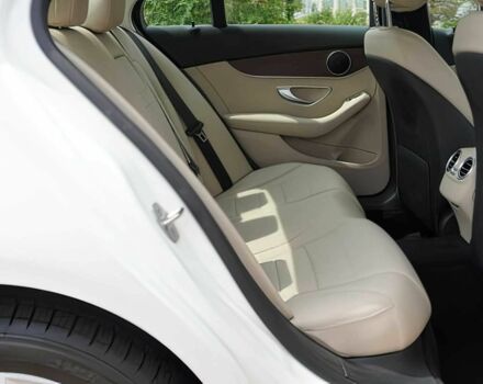 Білий Мерседес Ц-Клас, об'ємом двигуна 2 л та пробігом 44 тис. км за 14500 $, фото 12 на Automoto.ua