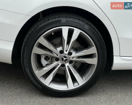 Белый Мерседес Ц-Класс, объемом двигателя 2 л и пробегом 97 тыс. км за 26999 $, фото 59 на Automoto.ua