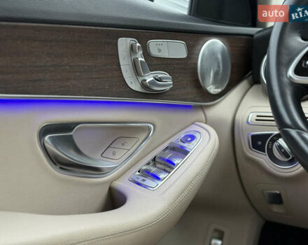 Белый Мерседес Ц-Класс, объемом двигателя 2 л и пробегом 97 тыс. км за 26999 $, фото 24 на Automoto.ua