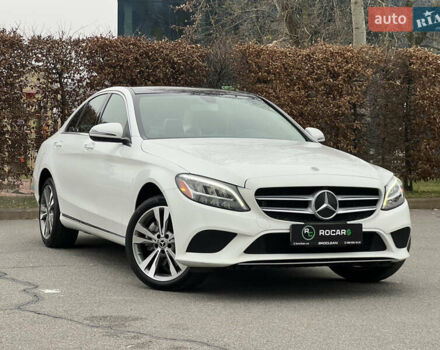 Белый Мерседес Ц-Класс, объемом двигателя 2 л и пробегом 97 тыс. км за 26999 $, фото 2 на Automoto.ua