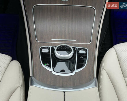 Белый Мерседес Ц-Класс, объемом двигателя 2 л и пробегом 97 тыс. км за 26999 $, фото 45 на Automoto.ua