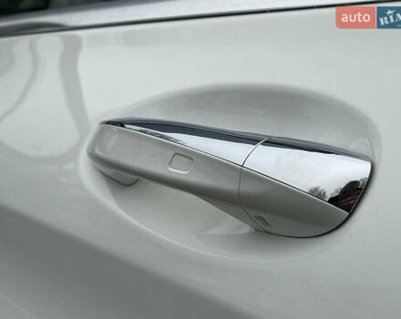 Белый Мерседес Ц-Класс, объемом двигателя 2 л и пробегом 97 тыс. км за 26999 $, фото 34 на Automoto.ua