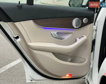 Белый Мерседес Ц-Класс, объемом двигателя 2 л и пробегом 97 тыс. км за 26999 $, фото 37 на Automoto.ua