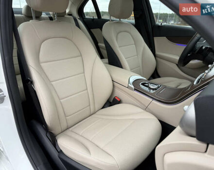 Белый Мерседес Ц-Класс, объемом двигателя 2 л и пробегом 97 тыс. км за 26999 $, фото 31 на Automoto.ua