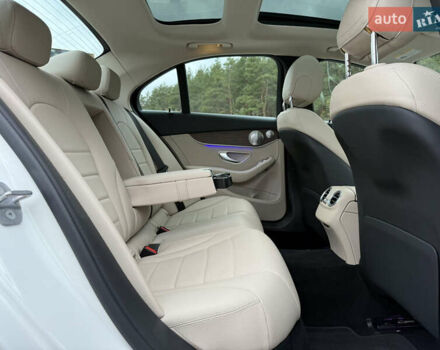 Белый Мерседес Ц-Класс, объемом двигателя 2 л и пробегом 97 тыс. км за 26999 $, фото 32 на Automoto.ua