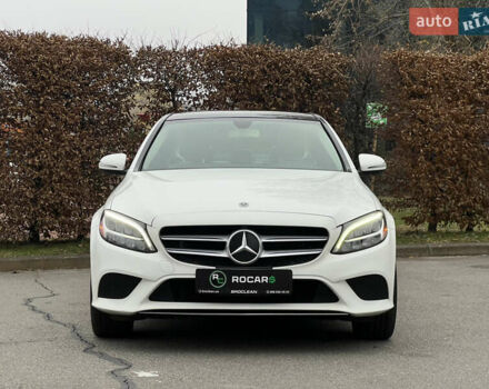 Белый Мерседес Ц-Класс, объемом двигателя 2 л и пробегом 97 тыс. км за 26999 $, фото 4 на Automoto.ua