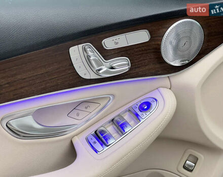 Белый Мерседес Ц-Класс, объемом двигателя 2 л и пробегом 97 тыс. км за 26999 $, фото 29 на Automoto.ua