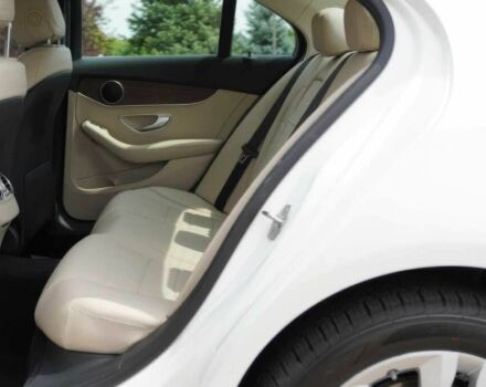 Белый Мерседес Ц-Класс, объемом двигателя 2 л и пробегом 47 тыс. км за 8900 $, фото 12 на Automoto.ua