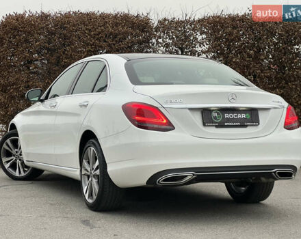 Белый Мерседес Ц-Класс, объемом двигателя 2 л и пробегом 97 тыс. км за 26999 $, фото 17 на Automoto.ua