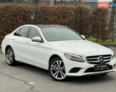 Белый Мерседес Ц-Класс, объемом двигателя 2 л и пробегом 97 тыс. км за 26999 $, фото 1 на Automoto.ua