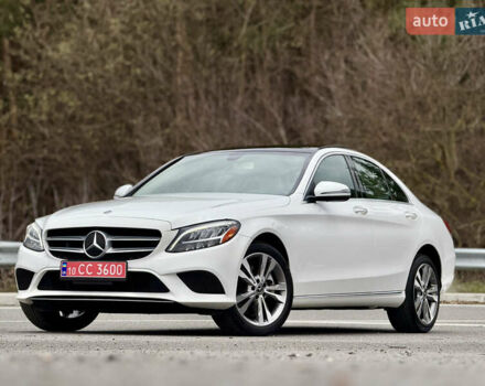 Белый Мерседес Ц-Класс, объемом двигателя 2 л и пробегом 97 тыс. км за 26999 $, фото 3 на Automoto.ua