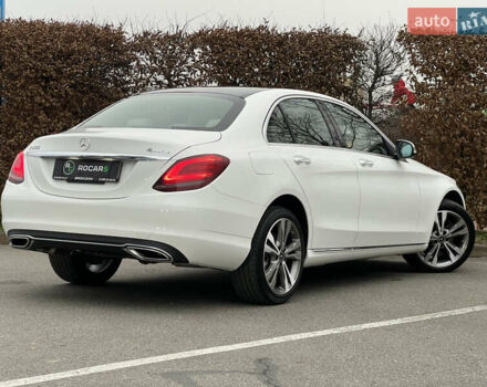 Белый Мерседес Ц-Класс, объемом двигателя 2 л и пробегом 97 тыс. км за 26999 $, фото 23 на Automoto.ua