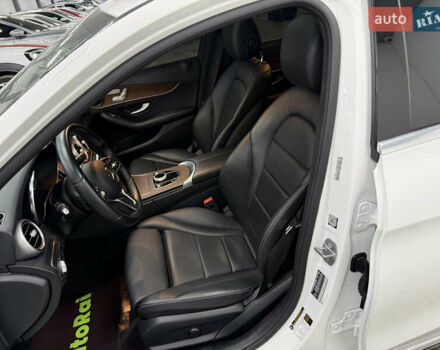 Белый Мерседес Ц-Класс, объемом двигателя 1.99 л и пробегом 40 тыс. км за 28400 $, фото 24 на Automoto.ua