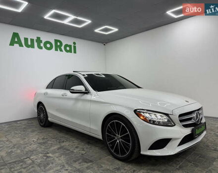 Белый Мерседес Ц-Класс, объемом двигателя 1.99 л и пробегом 40 тыс. км за 28400 $, фото 2 на Automoto.ua