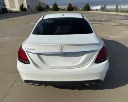 Белый Мерседес Ц-Класс, объемом двигателя 2 л и пробегом 10 тыс. км за 17900 $, фото 4 на Automoto.ua