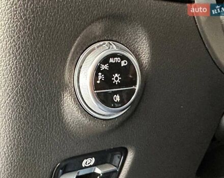 Білий Мерседес Ц-Клас, об'ємом двигуна 2 л та пробігом 36 тис. км за 39990 $, фото 18 на Automoto.ua