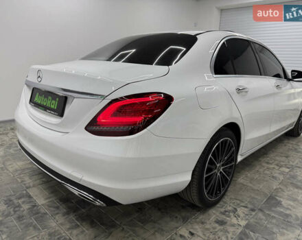 Белый Мерседес Ц-Класс, объемом двигателя 1.99 л и пробегом 40 тыс. км за 28400 $, фото 4 на Automoto.ua