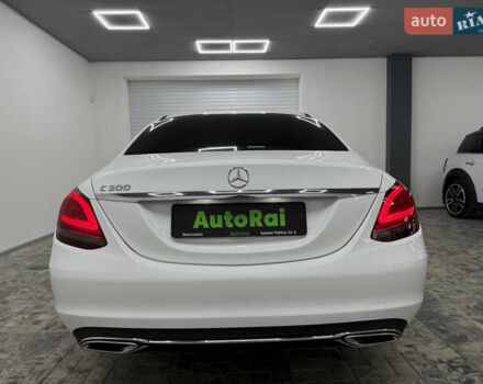 Белый Мерседес Ц-Класс, объемом двигателя 1.99 л и пробегом 40 тыс. км за 28400 $, фото 5 на Automoto.ua