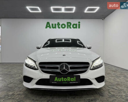 Белый Мерседес Ц-Класс, объемом двигателя 1.99 л и пробегом 40 тыс. км за 28400 $, фото 1 на Automoto.ua