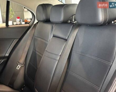 Білий Мерседес Ц-Клас, об'ємом двигуна 2 л та пробігом 36 тис. км за 39990 $, фото 33 на Automoto.ua