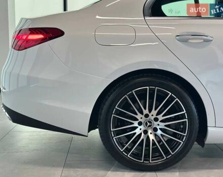 Білий Мерседес Ц-Клас, об'ємом двигуна 2 л та пробігом 30 тис. км за 39990 $, фото 7 на Automoto.ua