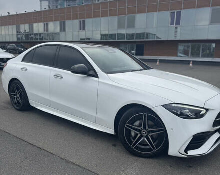Мерседес Ц-Класс 2021 в Киеве на Automoto.ua Белый Мерседес Ц-Класс, объемом двигателя 1.5 л и пробегом 55 тыс. км за 49999 $, фото 3 на Automoto.ua
