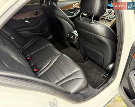 Білий Мерседес Ц-Клас, об'ємом двигуна 2 л та пробігом 40 тис. км за 30500 $, фото 12 на Automoto.ua