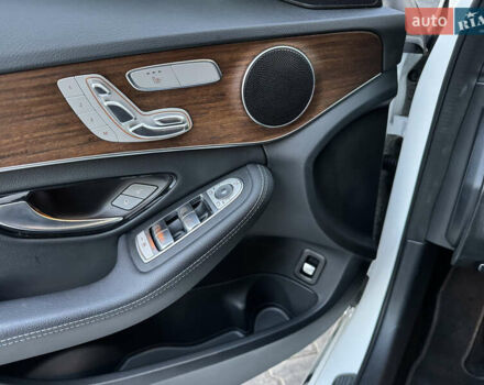 Білий Мерседес Ц-Клас, об'ємом двигуна 1.97 л та пробігом 40 тис. км за 27900 $, фото 11 на Automoto.ua