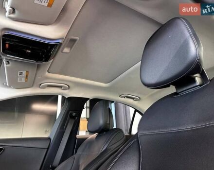 Білий Мерседес Ц-Клас, об'ємом двигуна 2 л та пробігом 30 тис. км за 39990 $, фото 30 на Automoto.ua