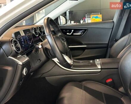 Білий Мерседес Ц-Клас, об'ємом двигуна 2 л та пробігом 30 тис. км за 39990 $, фото 15 на Automoto.ua