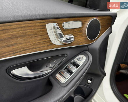 Белый Мерседес Ц-Класс, объемом двигателя 1.99 л и пробегом 40 тыс. км за 28400 $, фото 14 на Automoto.ua