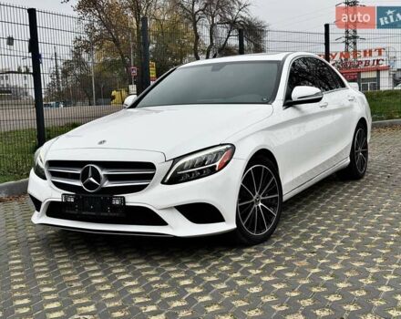 Білий Мерседес Ц-Клас, об'ємом двигуна 2 л та пробігом 40 тис. км за 30500 $, фото 2 на Automoto.ua