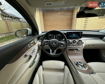 Белый Мерседес Ц-Класс, объемом двигателя 1.99 л и пробегом 84 тыс. км за 32500 $, фото 4 на Automoto.ua