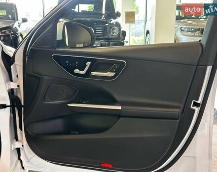 Білий Мерседес Ц-Клас, об'ємом двигуна 2 л та пробігом 36 тис. км за 39990 $, фото 40 на Automoto.ua