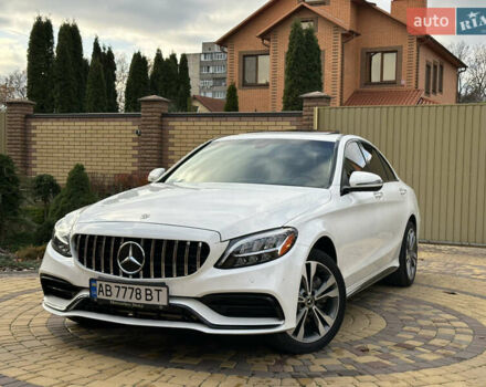 Белый Мерседес Ц-Класс, объемом двигателя 1.99 л и пробегом 84 тыс. км за 32500 $, фото 1 на Automoto.ua