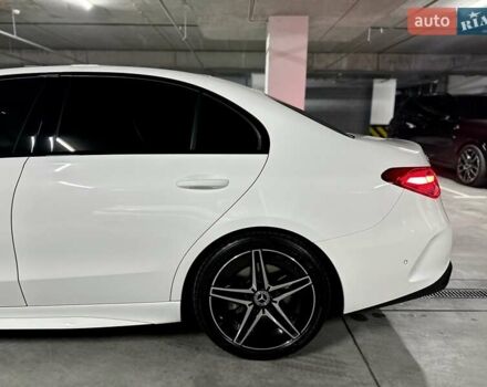 Білий Мерседес Ц-Клас, об'ємом двигуна 1.99 л та пробігом 30 тис. км за 54000 $, фото 6 на Automoto.ua