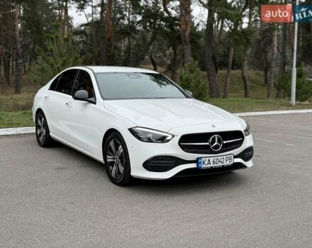 Білий Мерседес Ц-Клас, об'ємом двигуна 1.99 л та пробігом 5 тис. км за 53000 $, фото 3 на Automoto.ua