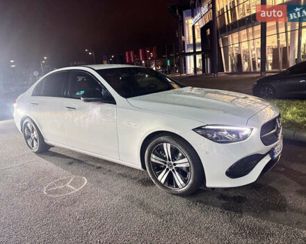 Білий Мерседес Ц-Клас, об'ємом двигуна 1.99 л та пробігом 5 тис. км за 58000 $, фото 5 на Automoto.ua