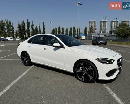 Білий Мерседес Ц-Клас, об'ємом двигуна 2 л та пробігом 8 тис. км за 41500 $, фото 3 на Automoto.ua
