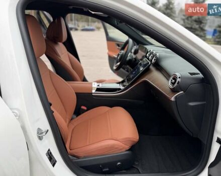 Білий Мерседес Ц-Клас, об'ємом двигуна 1.99 л та пробігом 5 тис. км за 53000 $, фото 32 на Automoto.ua