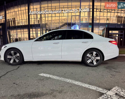 Білий Мерседес Ц-Клас, об'ємом двигуна 1.99 л та пробігом 5 тис. км за 58000 $, фото 3 на Automoto.ua