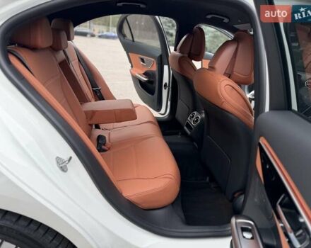 Білий Мерседес Ц-Клас, об'ємом двигуна 1.99 л та пробігом 5 тис. км за 53000 $, фото 30 на Automoto.ua