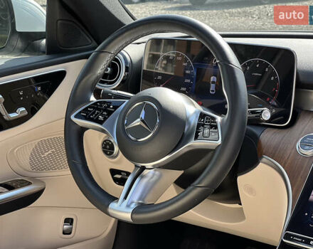 Білий Мерседес Ц-Клас, об'ємом двигуна 2 л та пробігом 33 тис. км за 46500 $, фото 48 на Automoto.ua