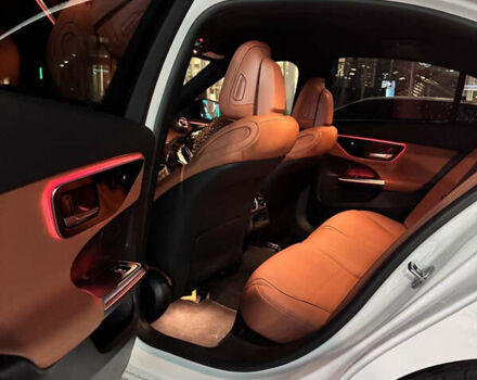 Білий Мерседес Ц-Клас, об'ємом двигуна 1.99 л та пробігом 5 тис. км за 58000 $, фото 9 на Automoto.ua