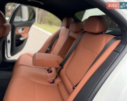 Білий Мерседес Ц-Клас, об'ємом двигуна 1.99 л та пробігом 5 тис. км за 53000 $, фото 29 на Automoto.ua