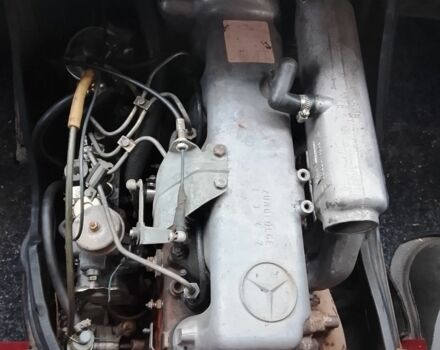 Білий Мерседес Ц-Клас, об'ємом двигуна 2.4 л та пробігом 200 тис. км за 1800 $, фото 6 на Automoto.ua